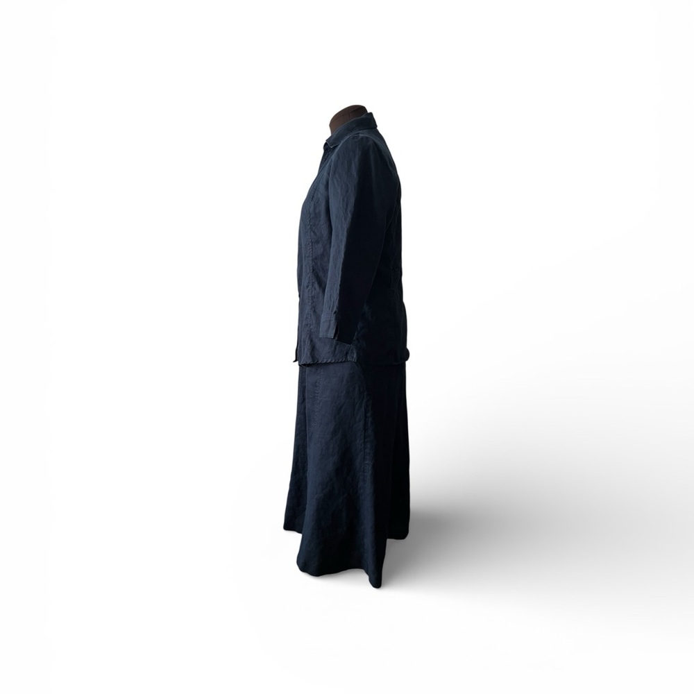 Vintage Navy Blue | 2 Piece Skirt Suit | Midi Length | Classic Minimalist - Picture 4 of 12